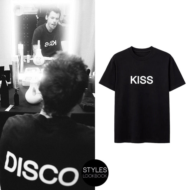 Harry Styles Turned a Simple Slogan Tee Into 2026’s Quiet Status Symbol