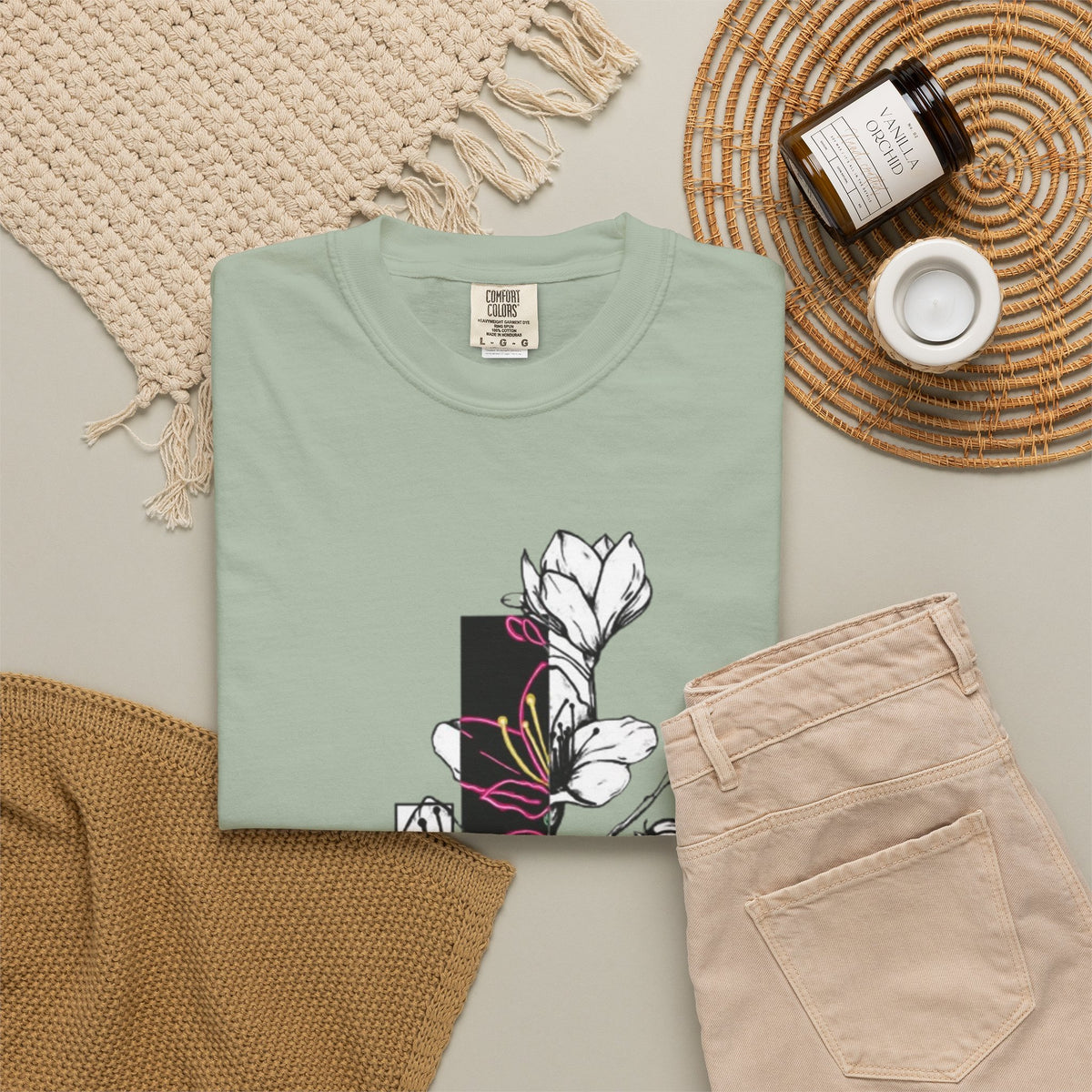 Floral Minimalist T-Shirt — Black Bar Magnolia Graphic