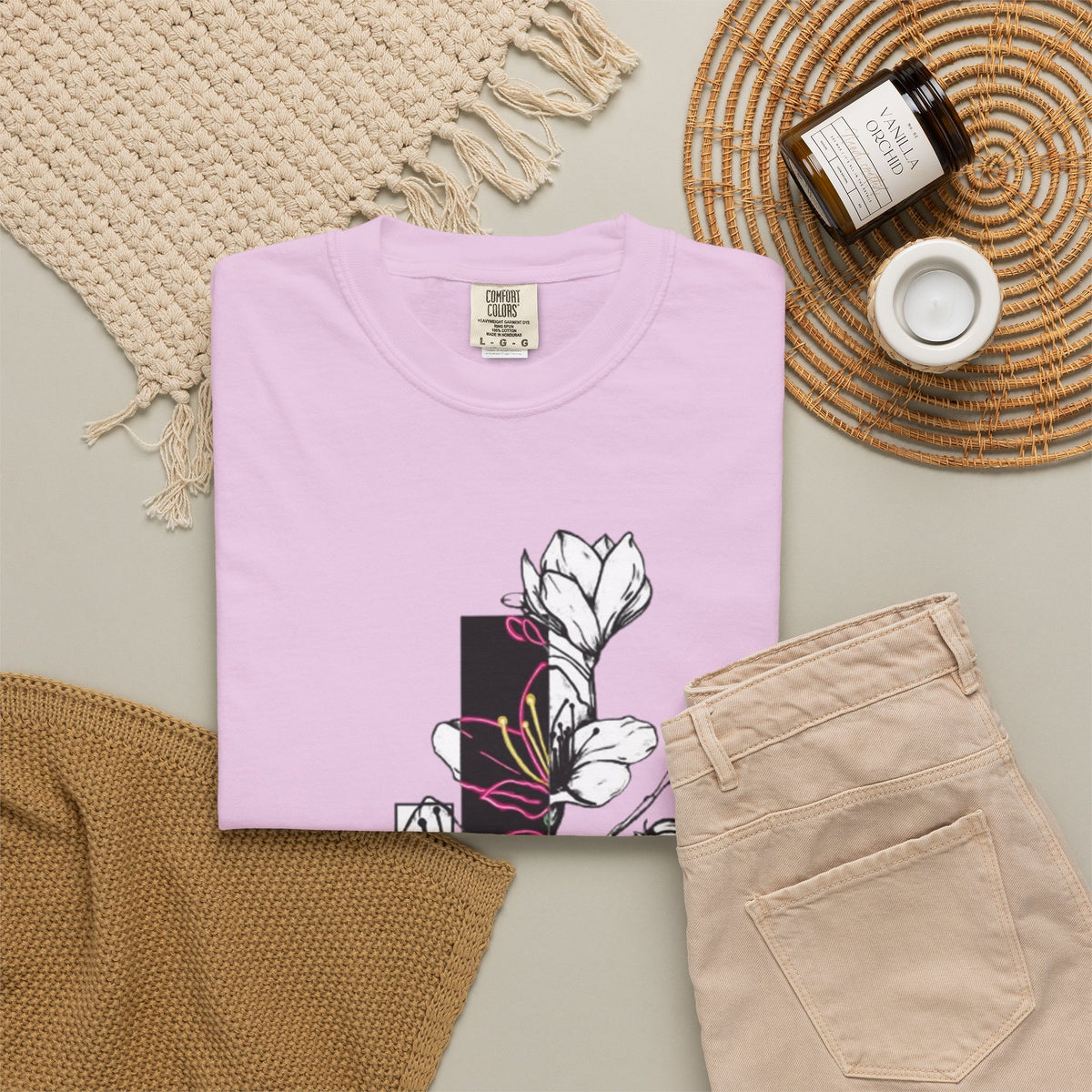 Floral Minimalist T-Shirt — Black Bar Magnolia Graphic