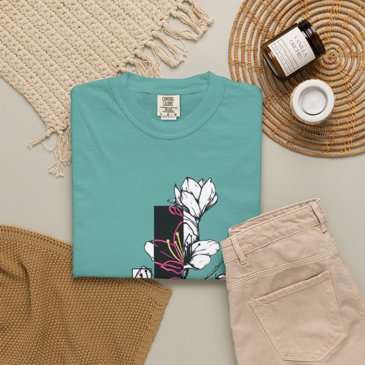 Floral Minimalist T-Shirt — Black Bar Magnolia Graphic