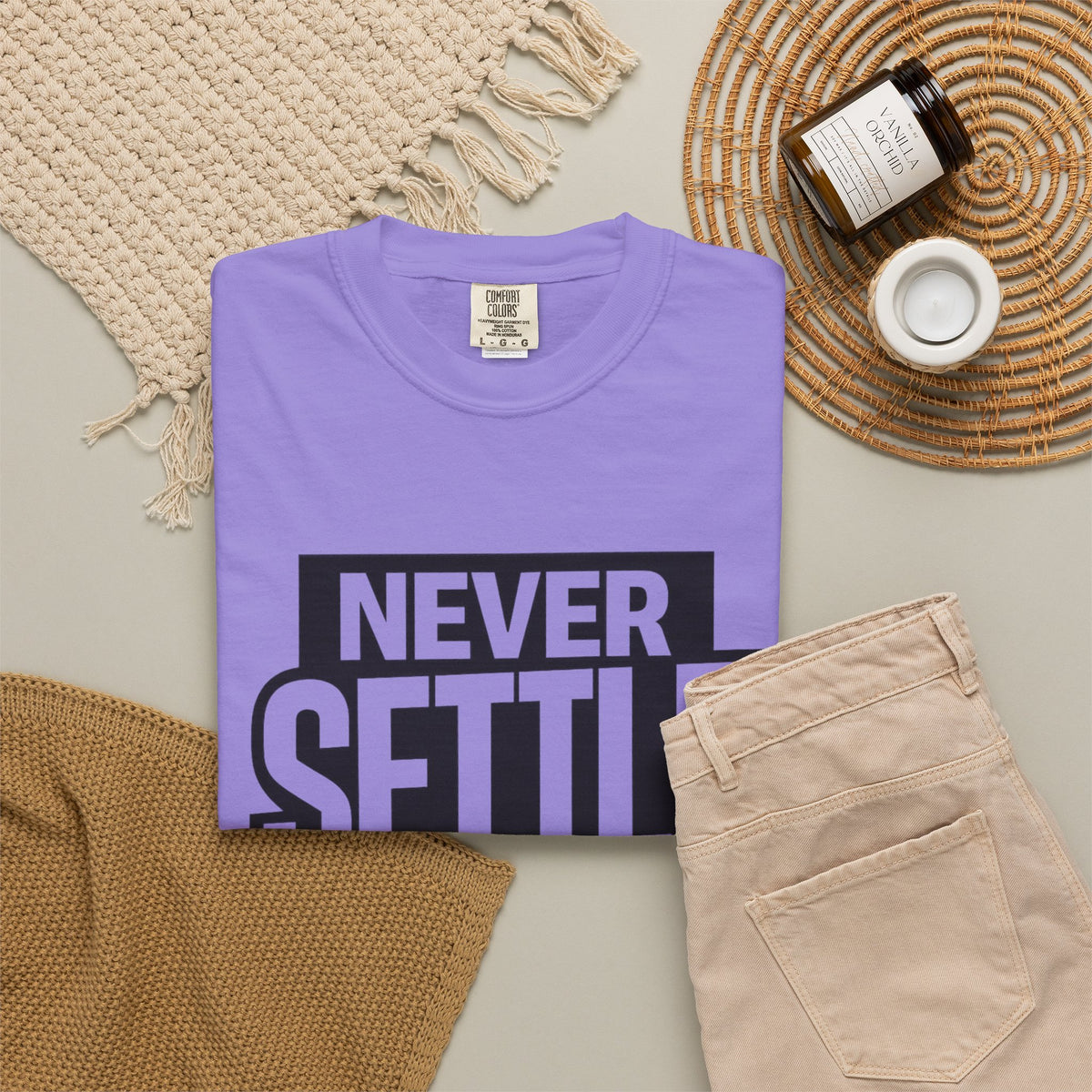Never Settle T-Shirt — Bold Motivational Graphic Tee
