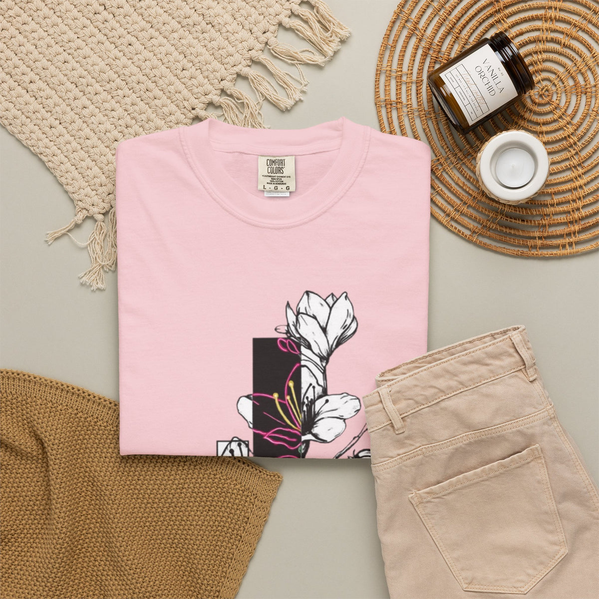 Floral Minimalist T-Shirt — Black Bar Magnolia Graphic